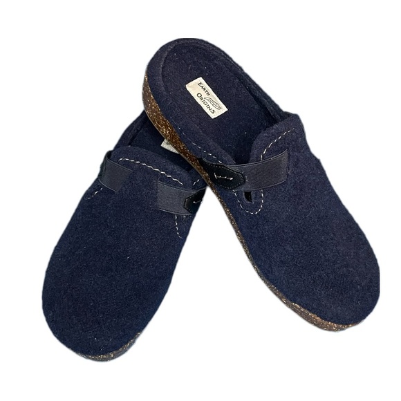 Earth Origins Shoes - EARTH ORIGINS Felt Slip-On Clogs/Mules Navy Strap Detail Jenna Size 9M